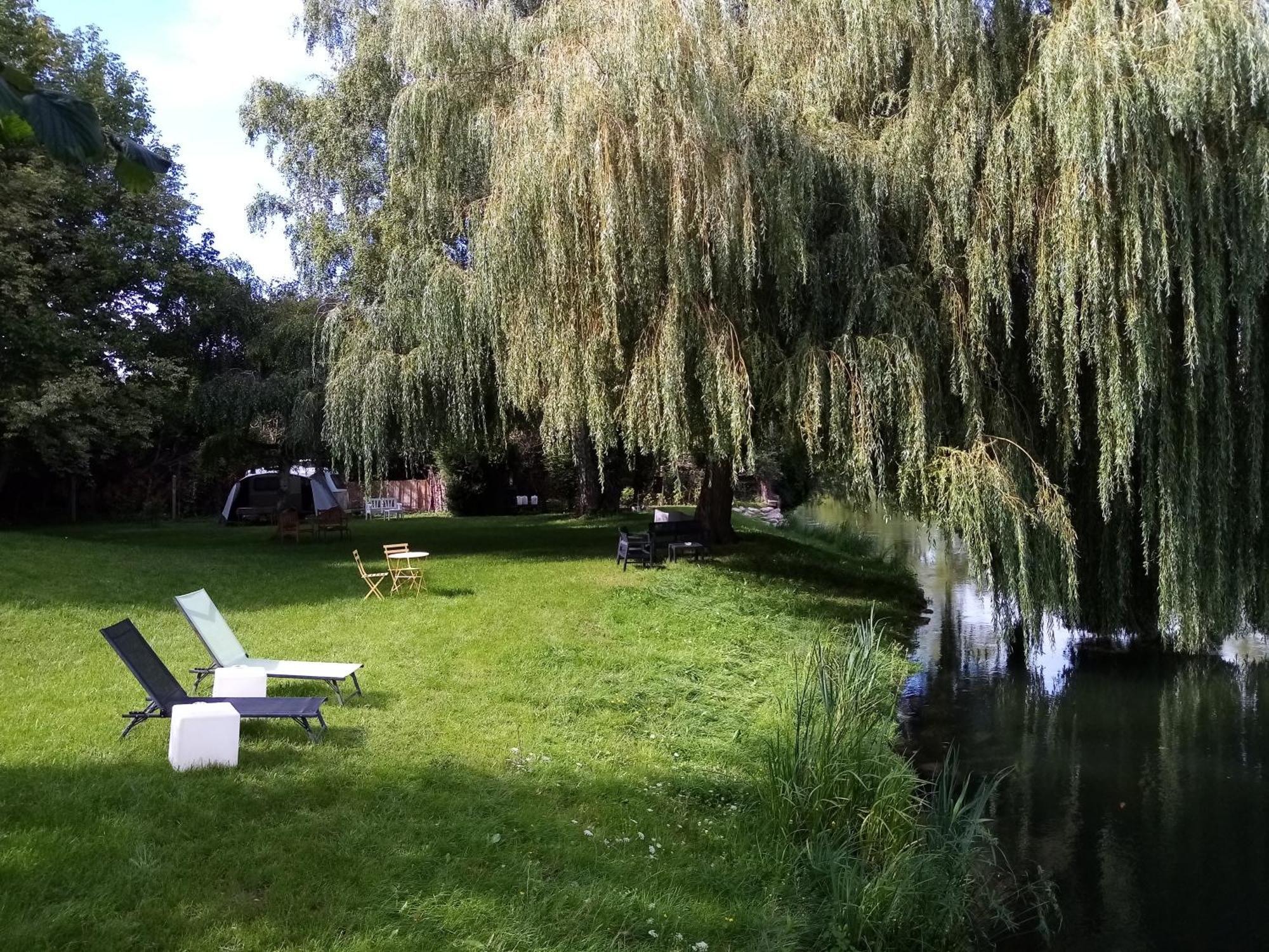 Havre De Paix Au Bords De L'Eure - Divers Hebergements Garennes-sur-Eure ภายนอก รูปภาพ